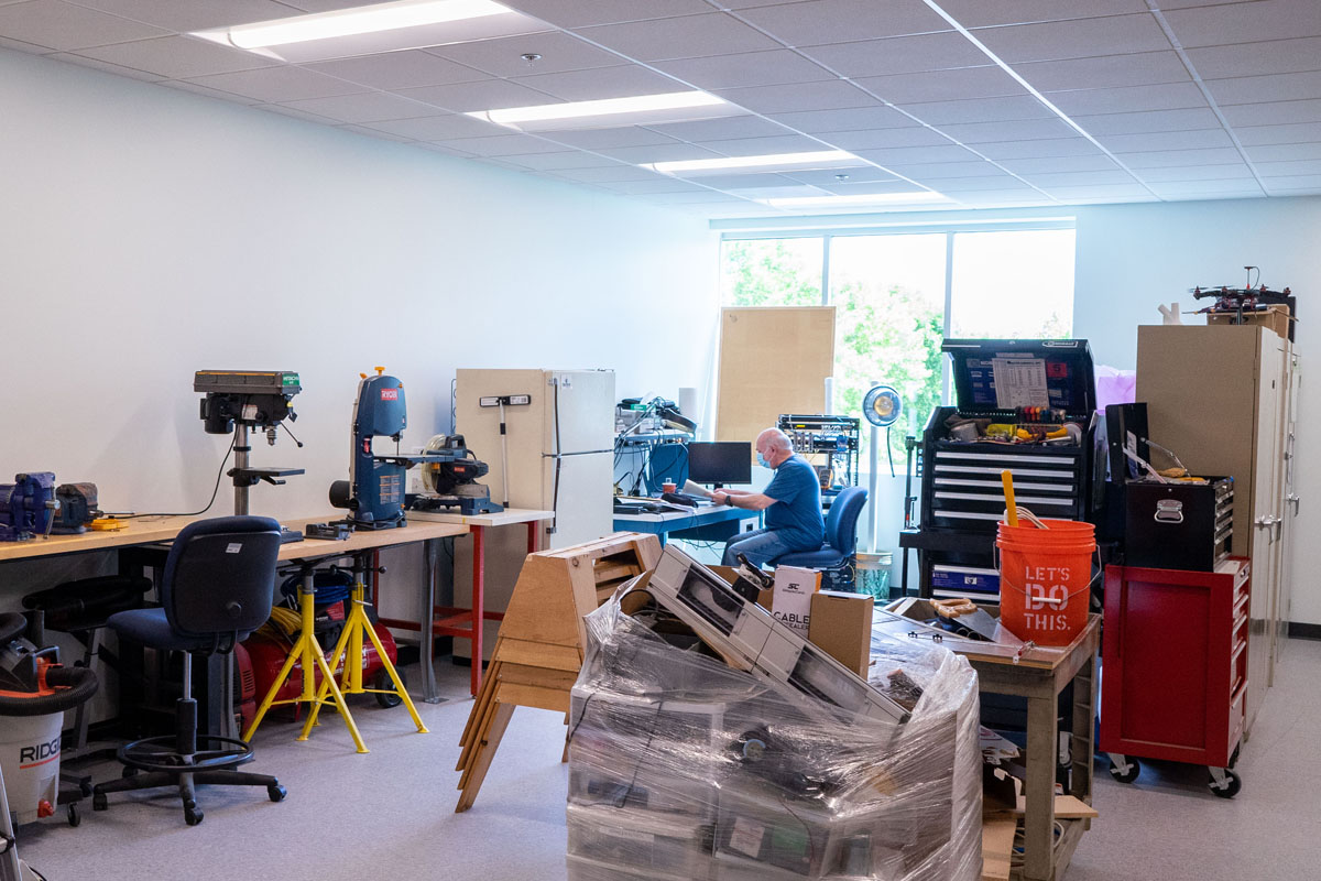 Hillsboro construction FiberSensys manufacturing